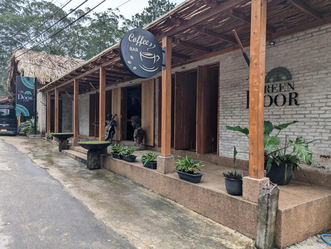 The Green Door Ella Ngoại thất bức ảnh
